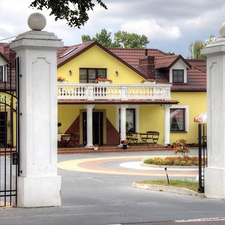 Hotel Zacisze Ulan Esterno foto