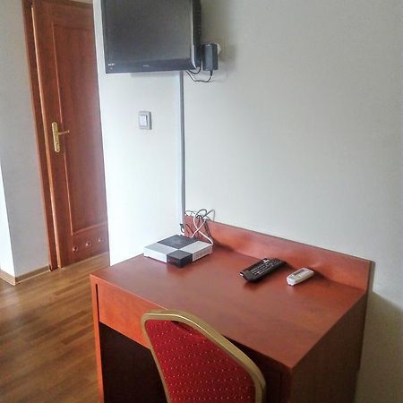 Hotel Zacisze Ulan Esterno foto
