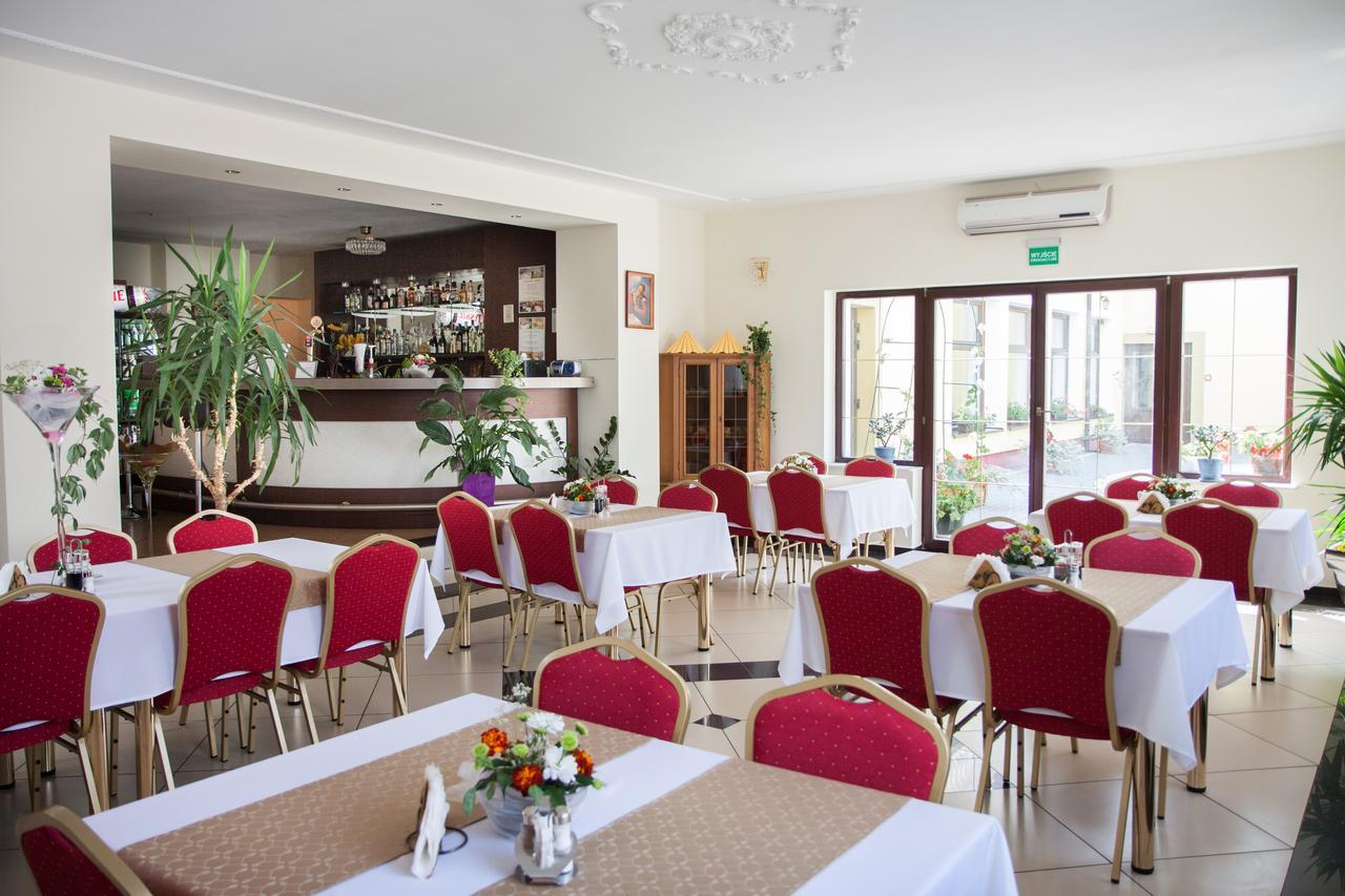 Hotel Zacisze Ulan Esterno foto