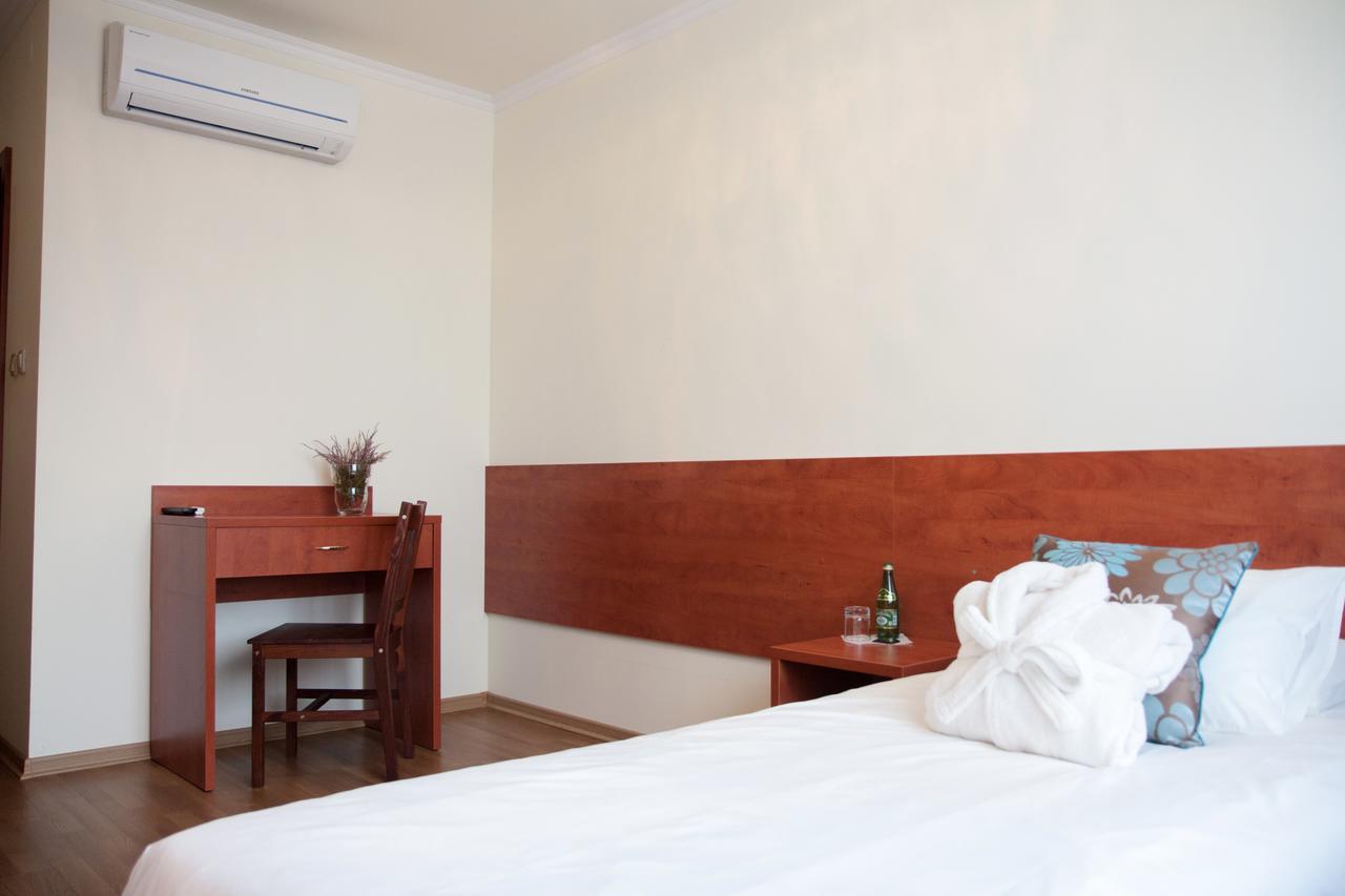 Hotel Zacisze Ulan Esterno foto